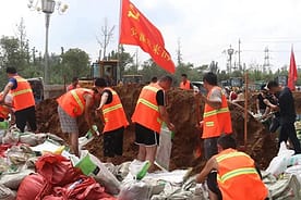 daerah bencana untuk berpartisipasi dalam penanggulangan banjir582 346