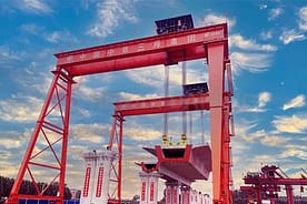 Beam lift gantry crane582 346