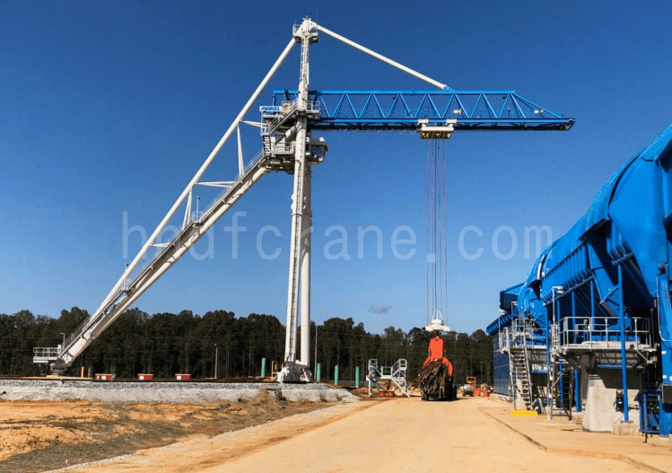 Grues à flèche pour grumes