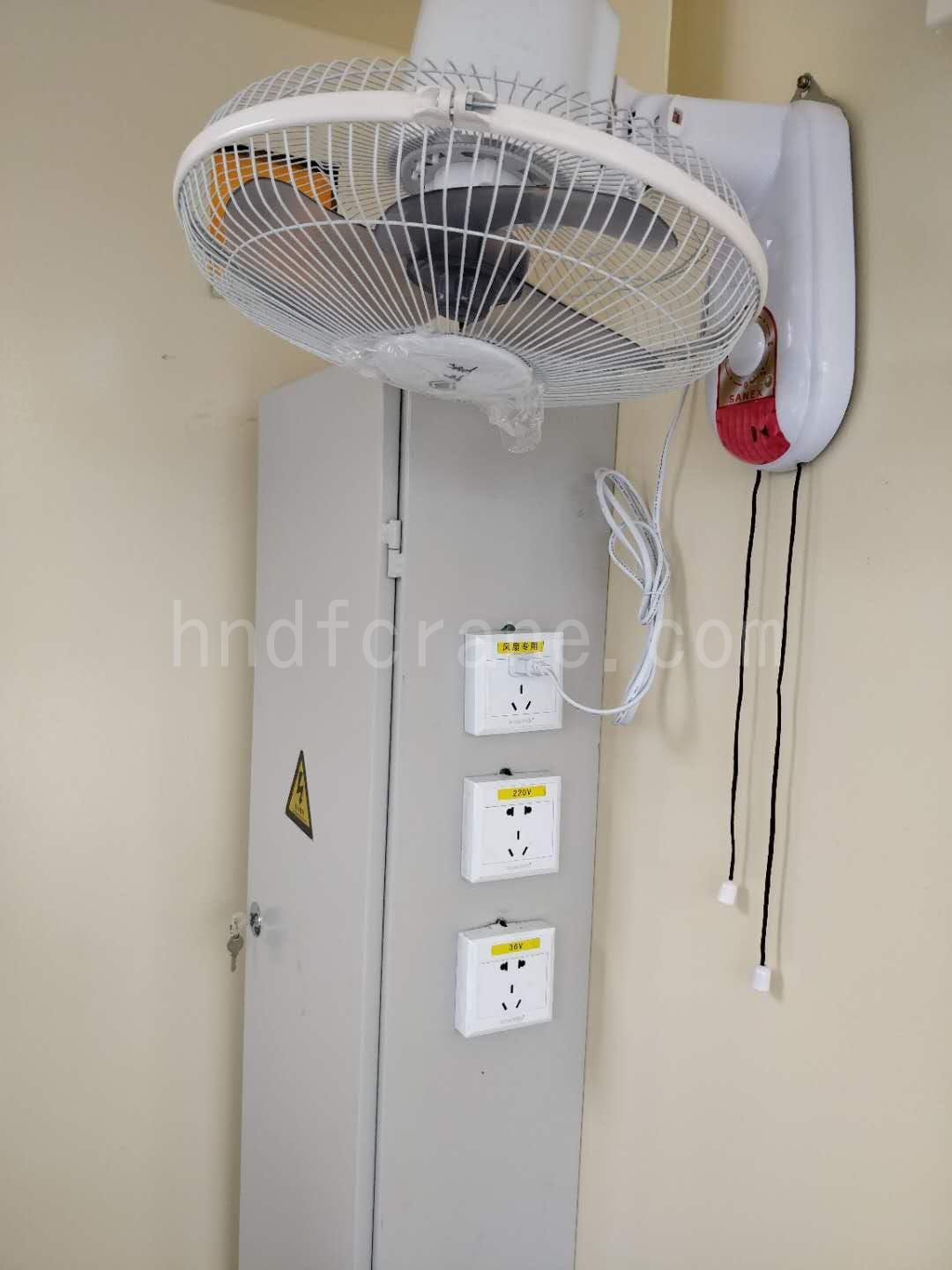 Fan and Socket