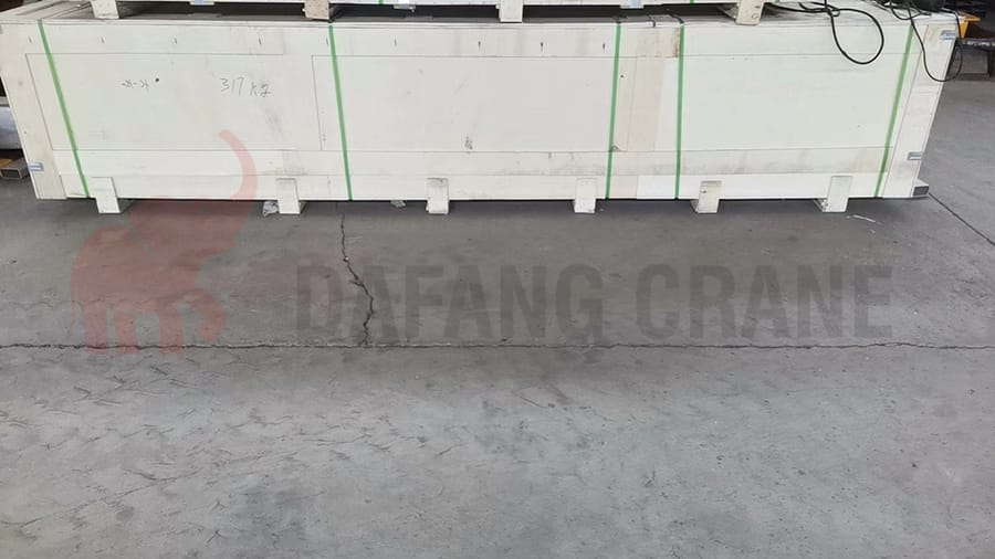 Cần trục di động bằng nhôm sau khi đóng gói